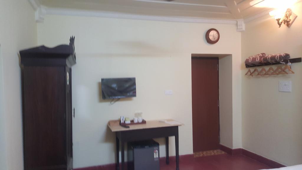 Casa Menezes - A Heritage Goan Homestay Bambolim Phòng bức ảnh