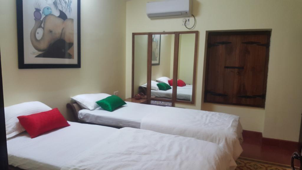Casa Menezes - A Heritage Goan Homestay Bambolim Phòng bức ảnh