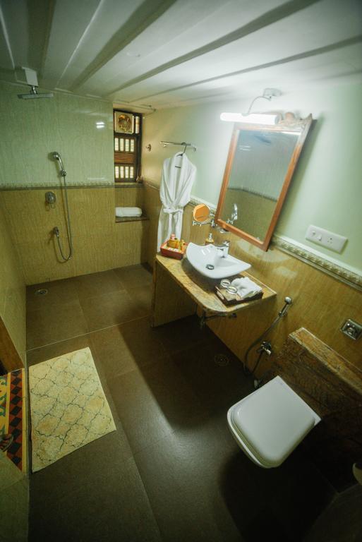 Casa Menezes - A Heritage Goan Homestay Bambolim Ngoại thất bức ảnh