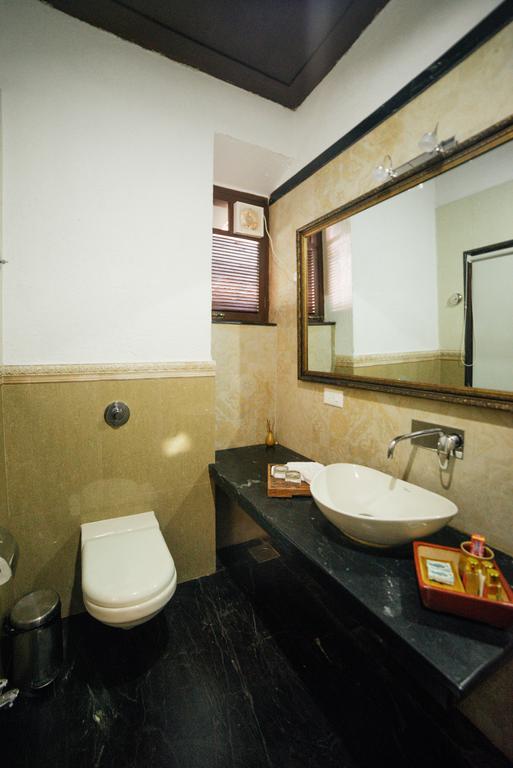 Casa Menezes - A Heritage Goan Homestay Bambolim Ngoại thất bức ảnh