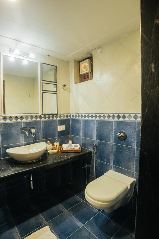 Casa Menezes - A Heritage Goan Homestay Bambolim Ngoại thất bức ảnh