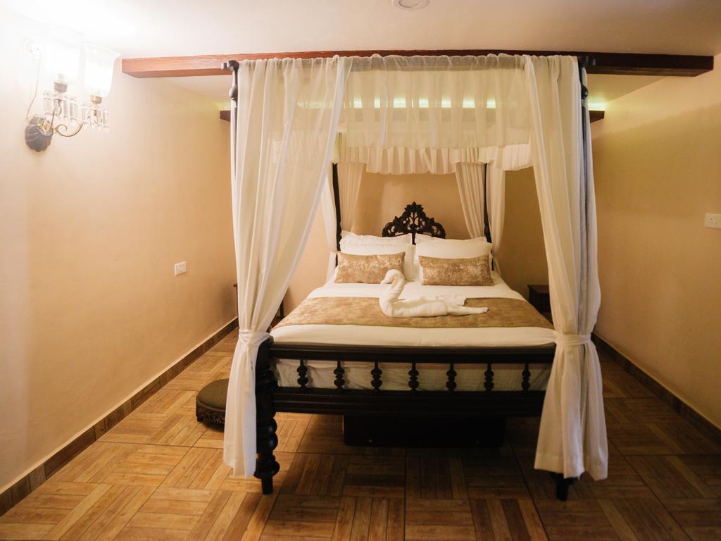 Casa Menezes - A Heritage Goan Homestay Bambolim Ngoại thất bức ảnh